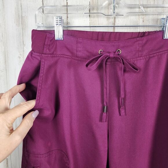 Grey's Anatomy Spandex Stretch 3 Pocket Cargo Scrub Pants Wine Size Small Tall - Picture 5 of 11